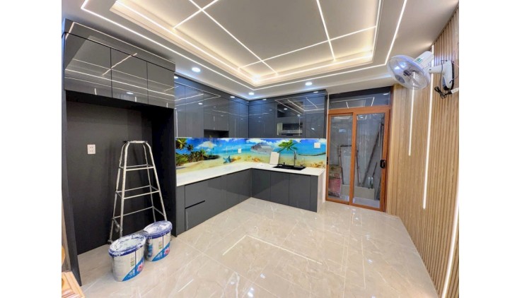 HẺM XE HƠI THÔNG, NGAY NGUYỄN SƠN - BÌNH LONG, 60M2, 4 TẦNG 4PN GIÁ HƠN 6 TỶ